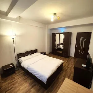 Warm Place In Old Town Apartamento Bucarest