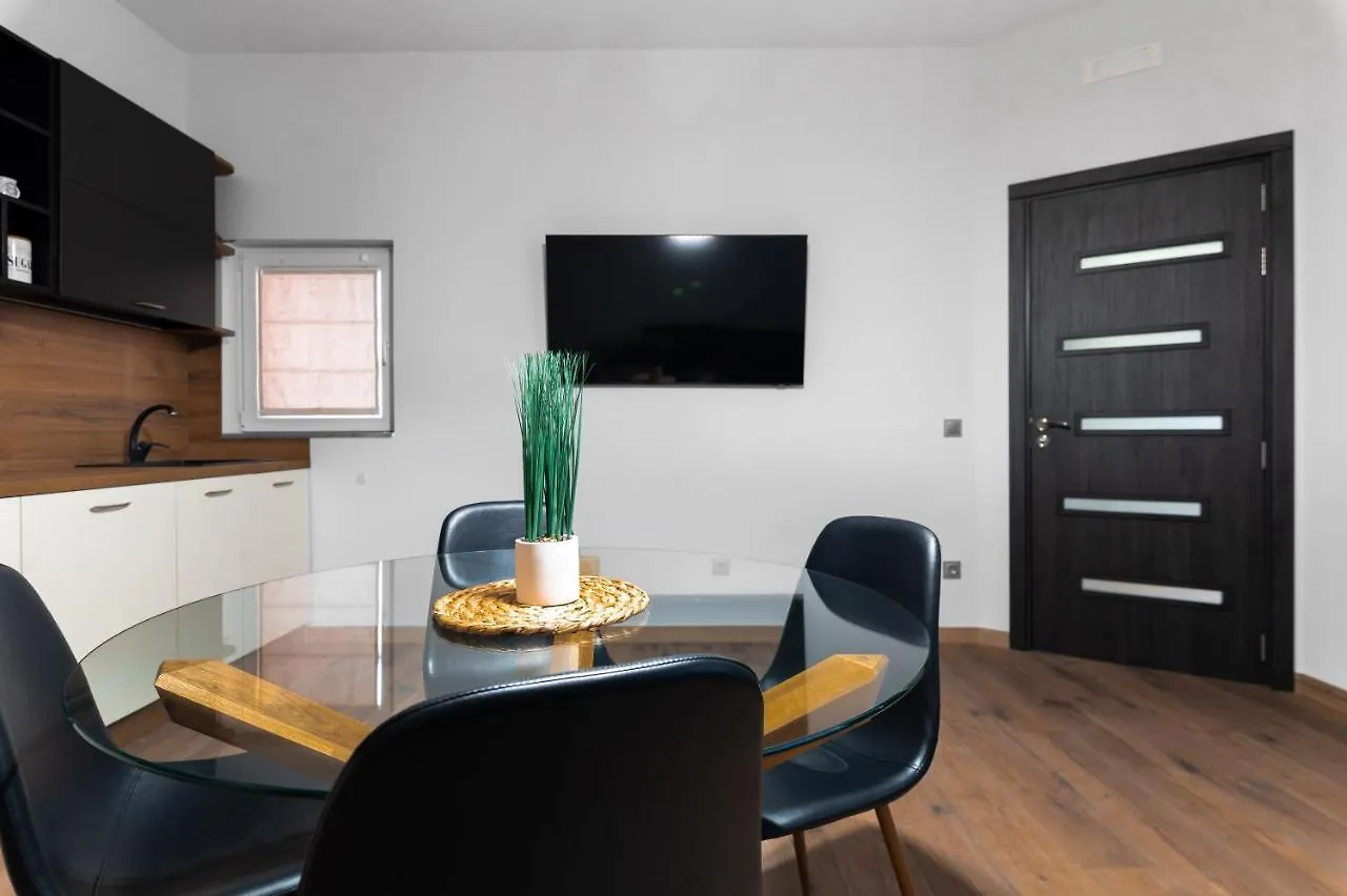La Luna - High-End 2Bd Flat In The Top Centre By Flat Mаnager Sofia 0*,