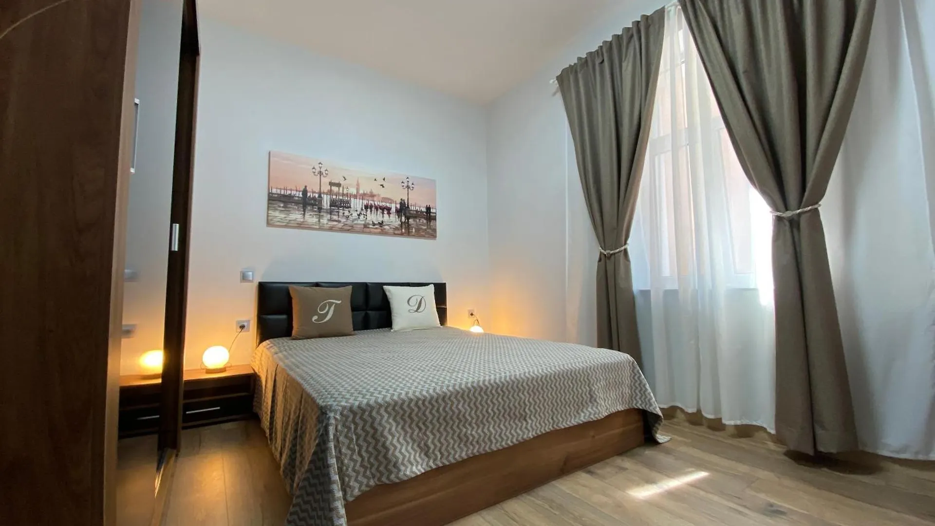 Appartamento La Luna - High-End 2Bd Flat In The Top Centre By Flat Mаnager Sofia